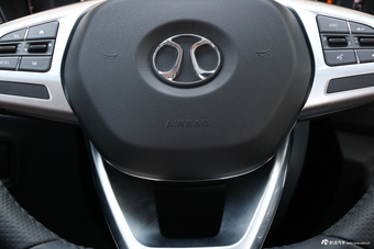 2018款北汽绅宝智行1.5T自动智领版