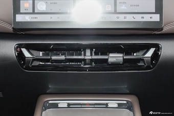 2026款五菱星光560插电 125km 豪华型