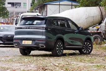 2025款瑞虎8 PLUS 290TGDI DCT豪华型