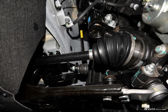 2024款睿蓝7 605km 荣耀版