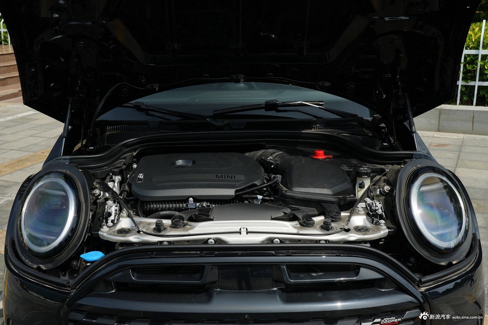 2026款MINI 2.0T COOPER S 赛车手 三门版 黑标特别版