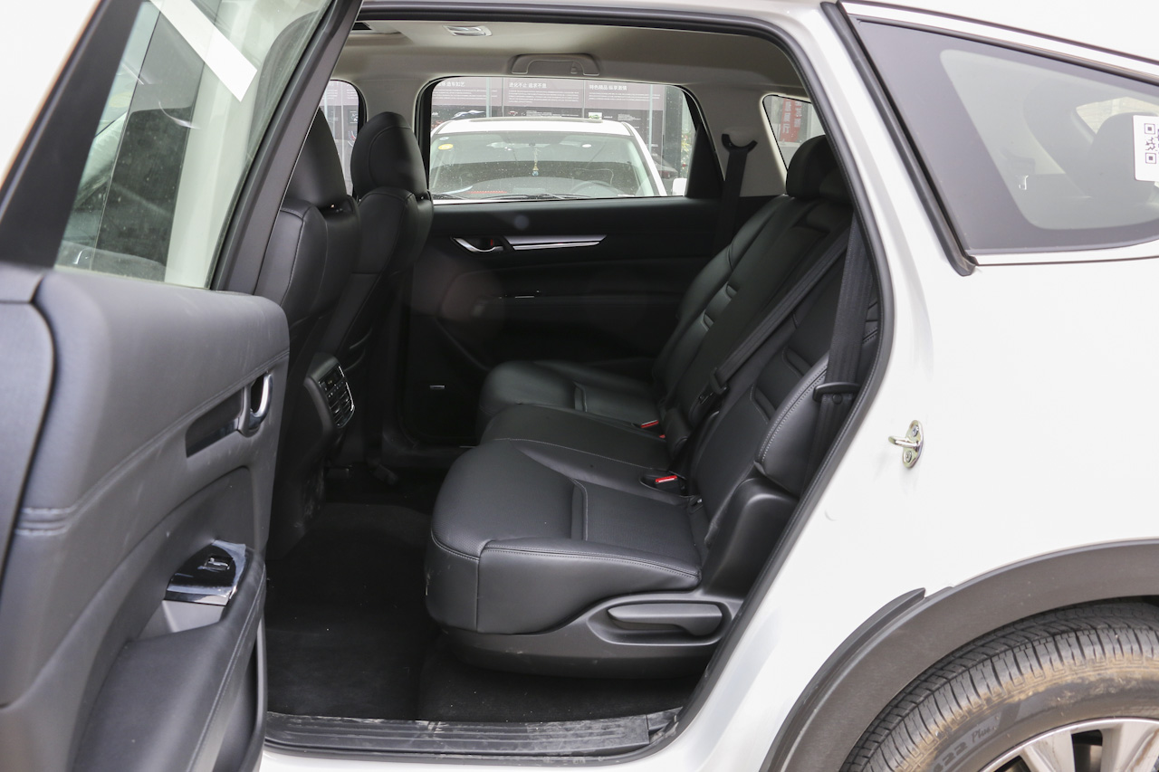 2019款马自达CX-8 2.5L自动四驱尊享型