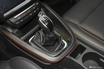 2018款斯威X7 1.5T手动尊贵型7座