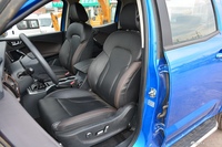 2018款领主2.5T手动四驱精英型标双JE4D25Q5A