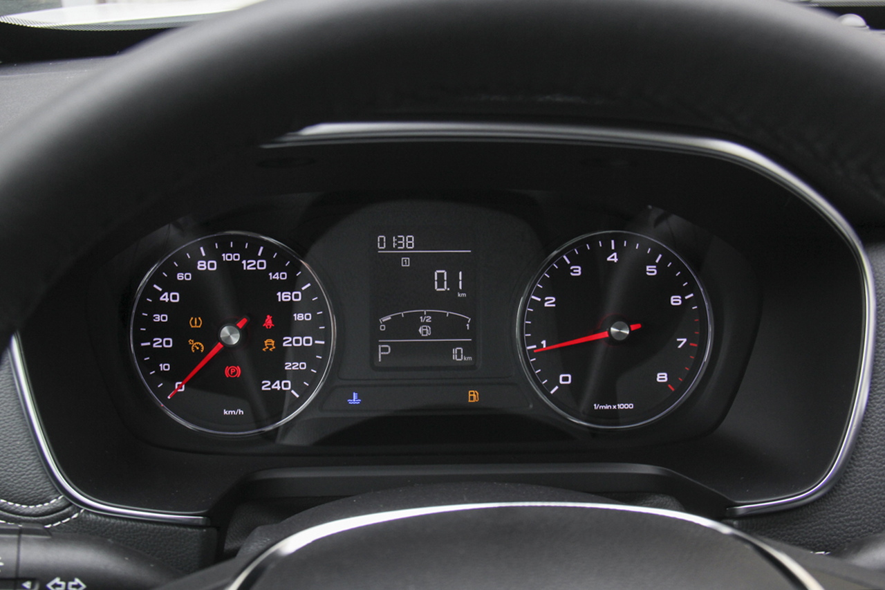 2019款荣威RX5 1.5T 20T自动两驱豪华版