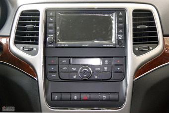 2011款全新Jeep大切诺基3.6L豪华版图片