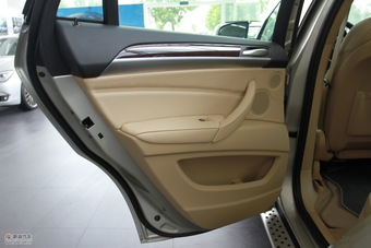 2011款宝马X6 XDrive35i