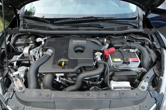 2011款骐达GTS发动机