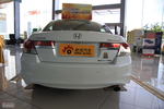 2011款本田雅阁2.4L EX自动型 塔夫绸白
