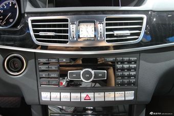 2014款全新奔驰E级内饰