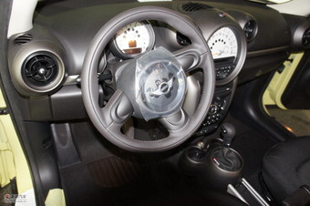 2011款MINI ONE COUNTRYMAN