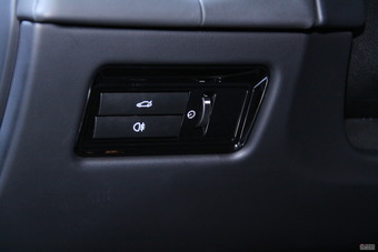 捷豹XJ全景商务车