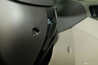2012款福克斯两厢1.6L手动风尚型