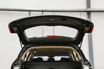 2015款宝骏560 1.8L手动精英型