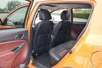 2016款吉利金刚CROSS 1.5L自动尊享版