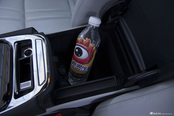 2014款捷豹XJL 3.0 SC四驱全景商务版