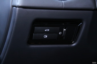 捷豹XJ全景商务车