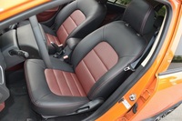 2016款吉利金刚CROSS 1.5L自动尊享版