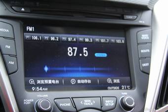 2012款现代Veloster飞思1.6L自动豪华版图片