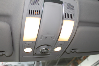 2010款奥迪A6L 2.4舒适型