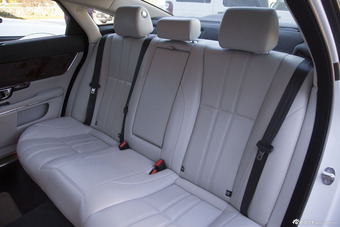 2014款捷豹XJL 3.0 SC四驱全景商务版