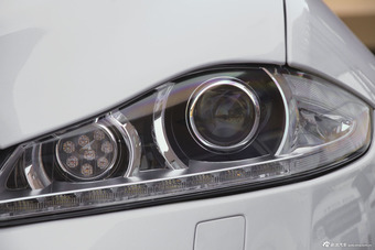 2014款捷豹XJL 3.0 SC四驱全景商务版
