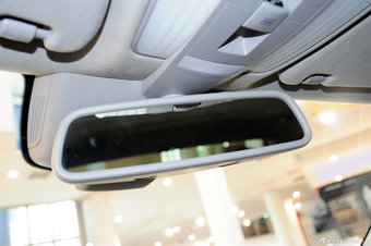 2012款奔驰E级实拍