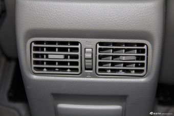2012款轩逸1.8XL自动豪华版