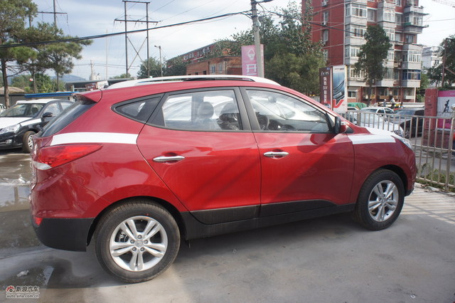 2010款北京现代ix35 2.0GLS四驱自动版图片