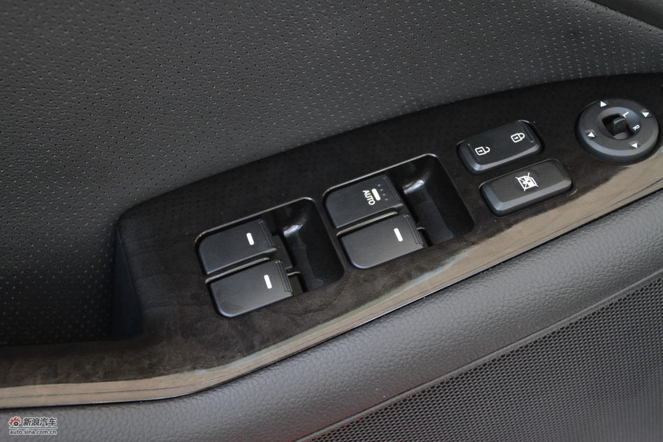 2011款东风悦达起亚K5