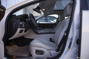 2014款捷豹XJL 3.0 SC四驱全景商务版