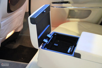 2012款捷豹XJL到店实拍