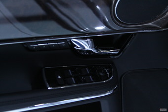 捷豹XJ全景商务车