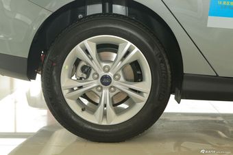 2012款福克斯两厢1.6L手动风尚型