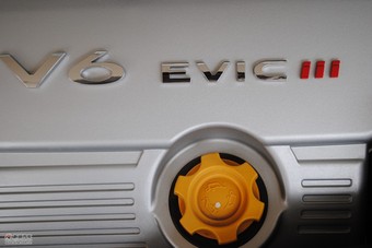 2009款荣威750 2.5V6贵雅版