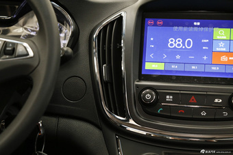 2015款宝骏560 1.8L手动精英型