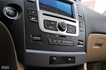 2011款比亚迪G6 1.5TI