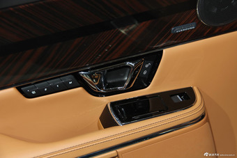 2016北京车展实拍：捷豹XJL