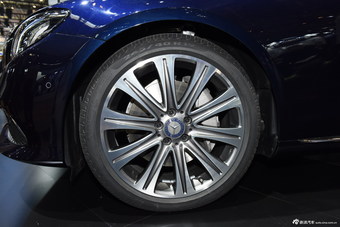 全新奔驰E级长轴距车型北京车展首发