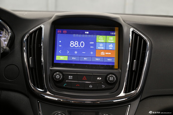 2015款宝骏560 1.8L手动精英型