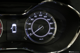 2015款宝骏560 1.8L手动精英型