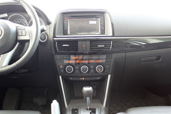2013款马自达CX-5 2.0L自动四驱尊贵型