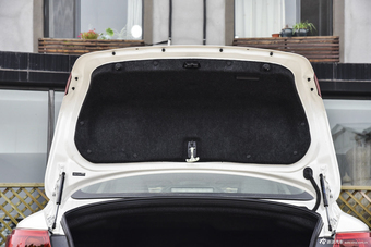 2014款英菲尼迪Q50 3.7L自动舒适型