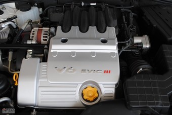 2009款荣威750 2.5V6贵雅版