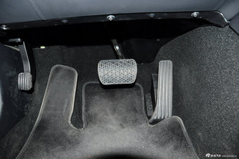 2012款奔驰E级实拍