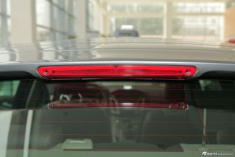 2012款福克斯两厢1.6L手动风尚型