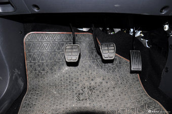 2012款旗云1实拍