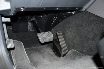 2012款奔驰E级实拍