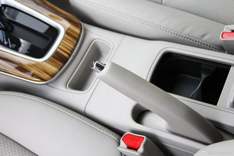 2012款轩逸1.8XL自动豪华版