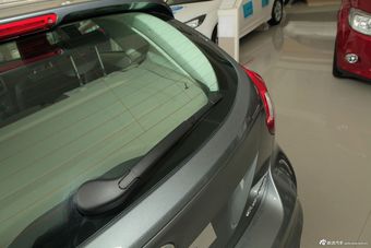 2012款福克斯两厢1.6L手动风尚型